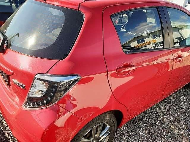 Gebraucht Toyota Yaris Edition 69 PS (50 kW) 2014 Super red 5 Kleinwagen