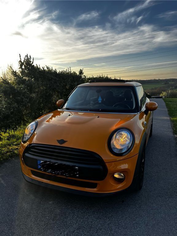 Orange Gebraucht 2016 Mini ONE Kleinwagen | 8.550 € (Fairer Preis) - Bild 1/4
