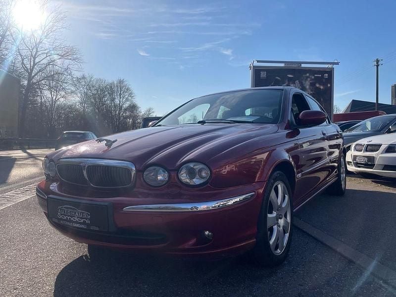 Gebraucht Jaguar X-type Executive 230 PS (169 kW) 2005 Rot Limousine