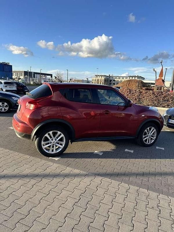 Gebraucht Nissan Juke Acenta 117 PS (86 kW) 2012 Rot SUV