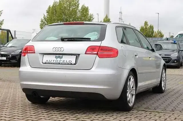 Gebraucht Audi A3 Ambition 105 PS (77 kW) 2009 Silber Kleinwagen
