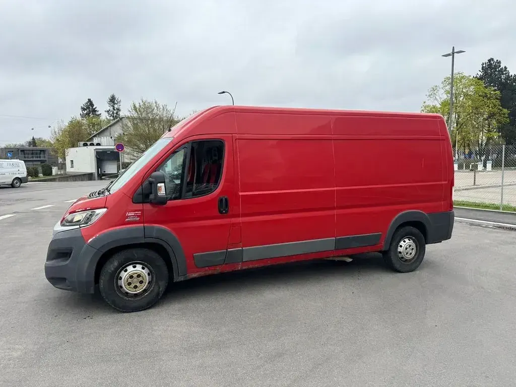 Gebraucht Fiat Ducato 131 PS (96 kW) 2015 Rot Van