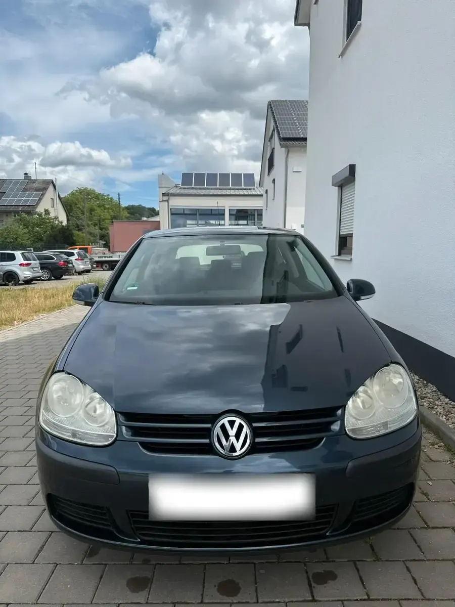 Gebraucht VW Golf IV 102 PS (75 kW) 2005 Blau Kleinwagen