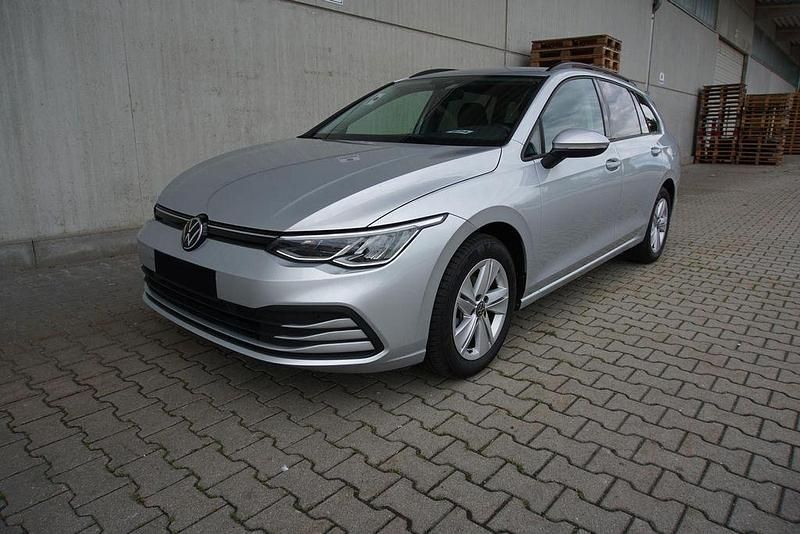 Gebraucht VW Golf VIII 110 PS (80 kW) 2024 Silber Kombi