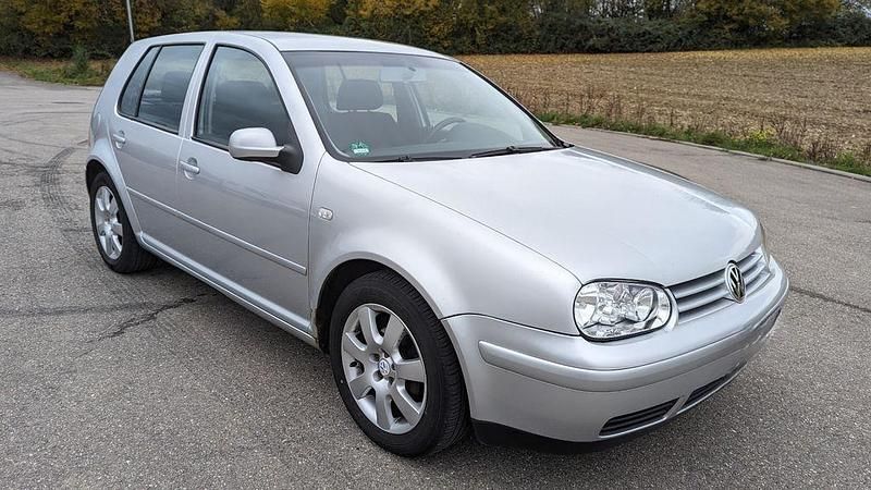 Silber Gebraucht 2003 VW Golf IV Comfortline Limousine | 950 € (Fairer Preis) - Bild 1/4