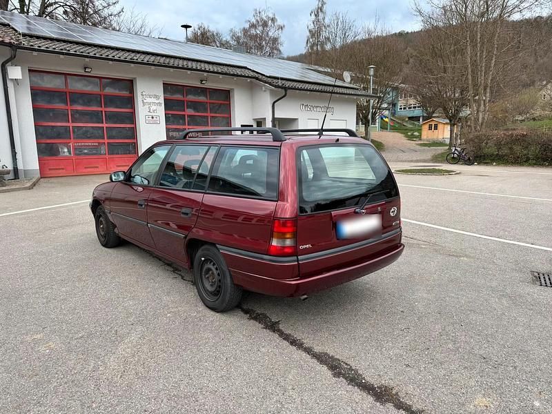 Second-hand Opel Astra 60 CP (44 kW) 1996 Mov Break