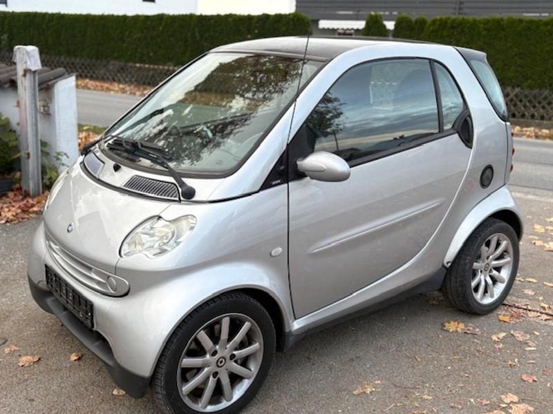 Tridionsicherheitszelle Gebraucht 2006 Smart ForTwo Coupé Basis Kleinwagen | 1.990 € (Guter Preis) - Bild 1/4