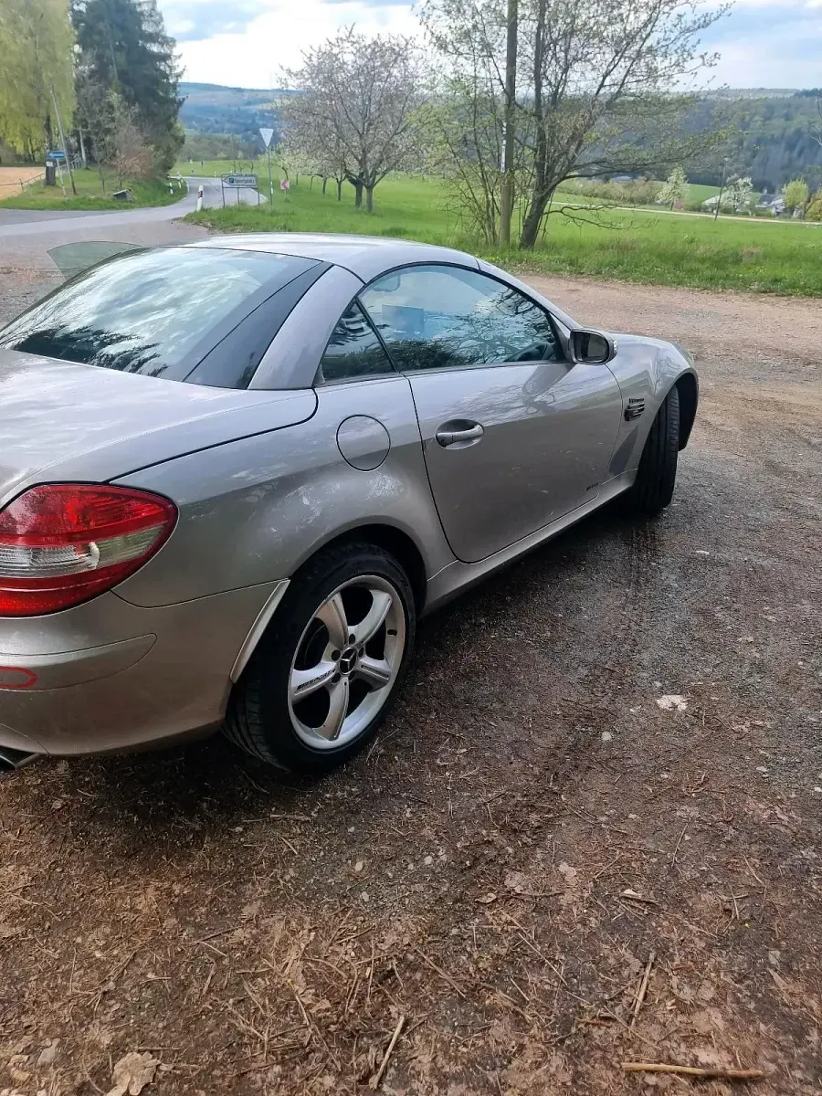 Gebraucht Mercedes SLK350 272 PS (200 kW) 2004 Grau Cabrio