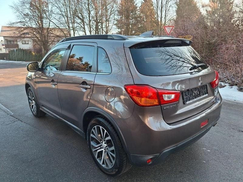 Gebraucht Mitsubishi ASX Diamant Edition 150 PS (110 kW) 2017 Braun SUV