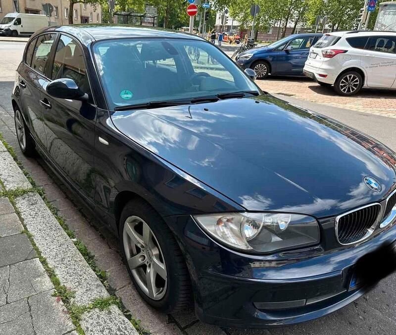 Blau Gebraucht 2008 BMW 120 Kleinwagen | 5.100 € (Fairer Preis) - Bild 1/4