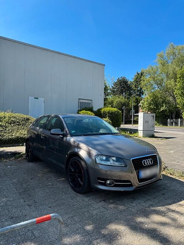 Usata Audi A3 125 CV (91 kW) 2012 Marrone Utilitaria