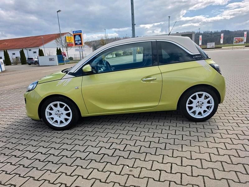 Gebraucht Opel Adam 87 PS (63 kW) 2014 Grün Kleinwagen