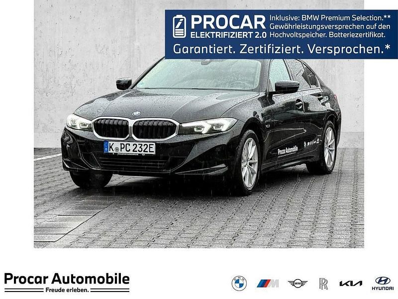 Schwarz uni Gebraucht 2022 BMW 320e Sport Line Limousine | 31.690 € (Fairer Preis) - Bild 1/3