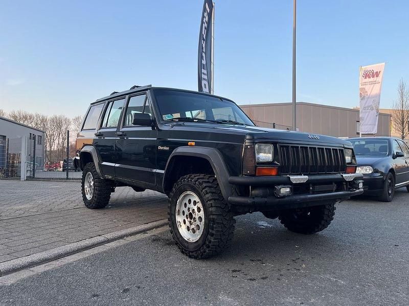 Schwarz Gebraucht 1994 Jeep Cherokee SUV | 6.950 € - Bild 1/4