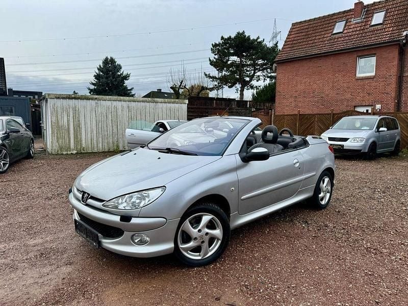 Grau Gebraucht 2006 Peugeot 206 CC Platinum Cabrio | 1.950 € (Guter Preis) - Bild 1/4