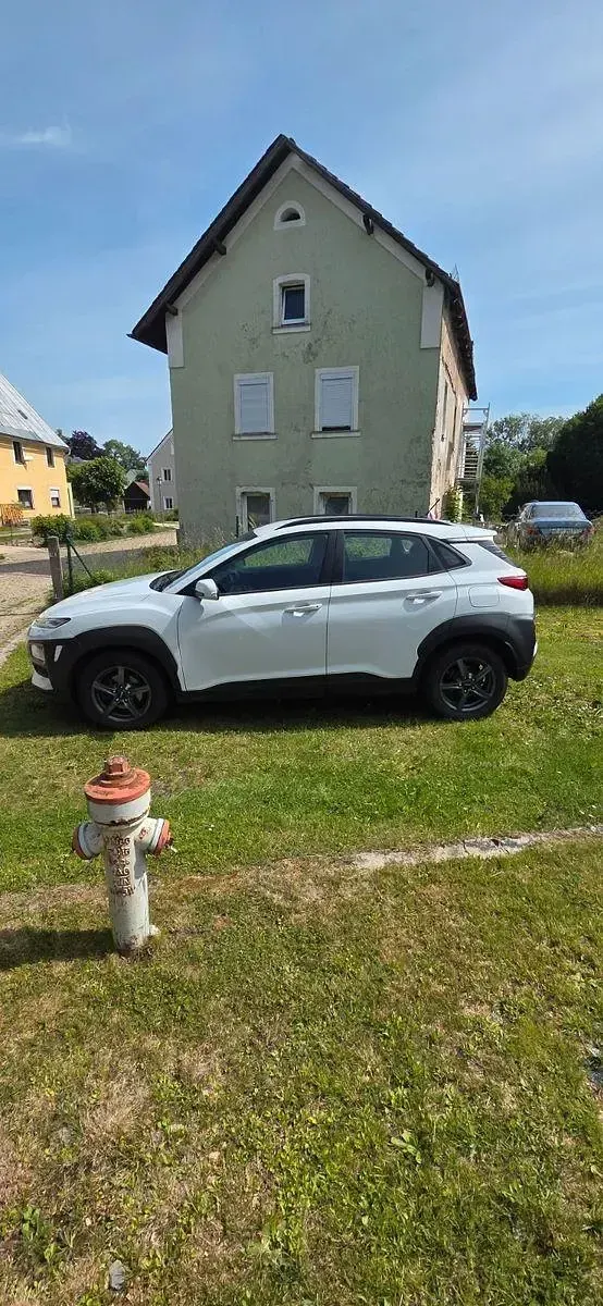 Gebraucht Hyundai Kona Select 120 PS (88 kW) 2018 Weiß SUV