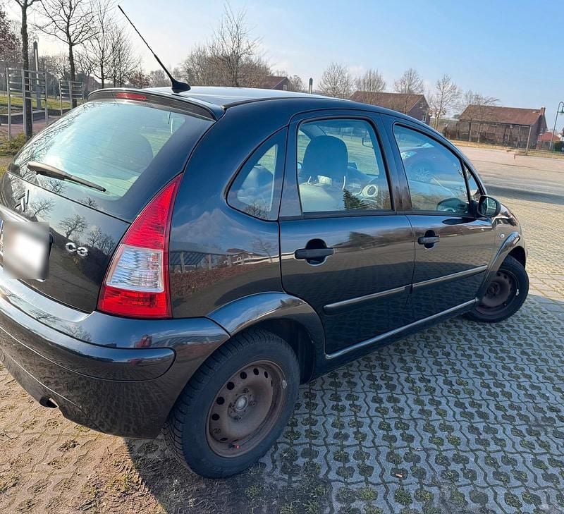 Gebraucht Citroën C3 73 PS (53 kW) 2009 Schwarz Kleinwagen