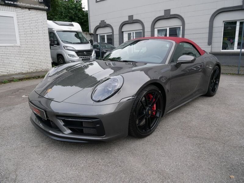 Achatgrau metallic Gebraucht 2023 Porsche 911 Carrera 4 GTS Cabrio | 168.992 € (Guter Preis) - Bild 1/4