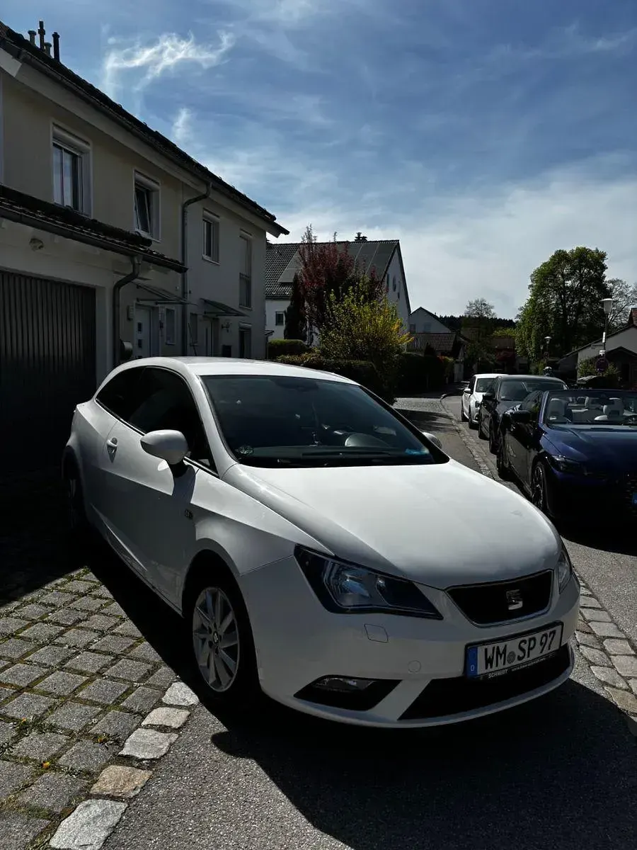 Gebraucht Seat Ibiza 69 PS (50 kW) 2015 Weiß Kleinwagen