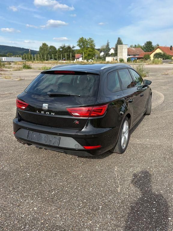Schwarz Gebraucht 2019 Seat Leon ST FR Kombi | 15.999 € (Fairer Preis) - Bild 1/4