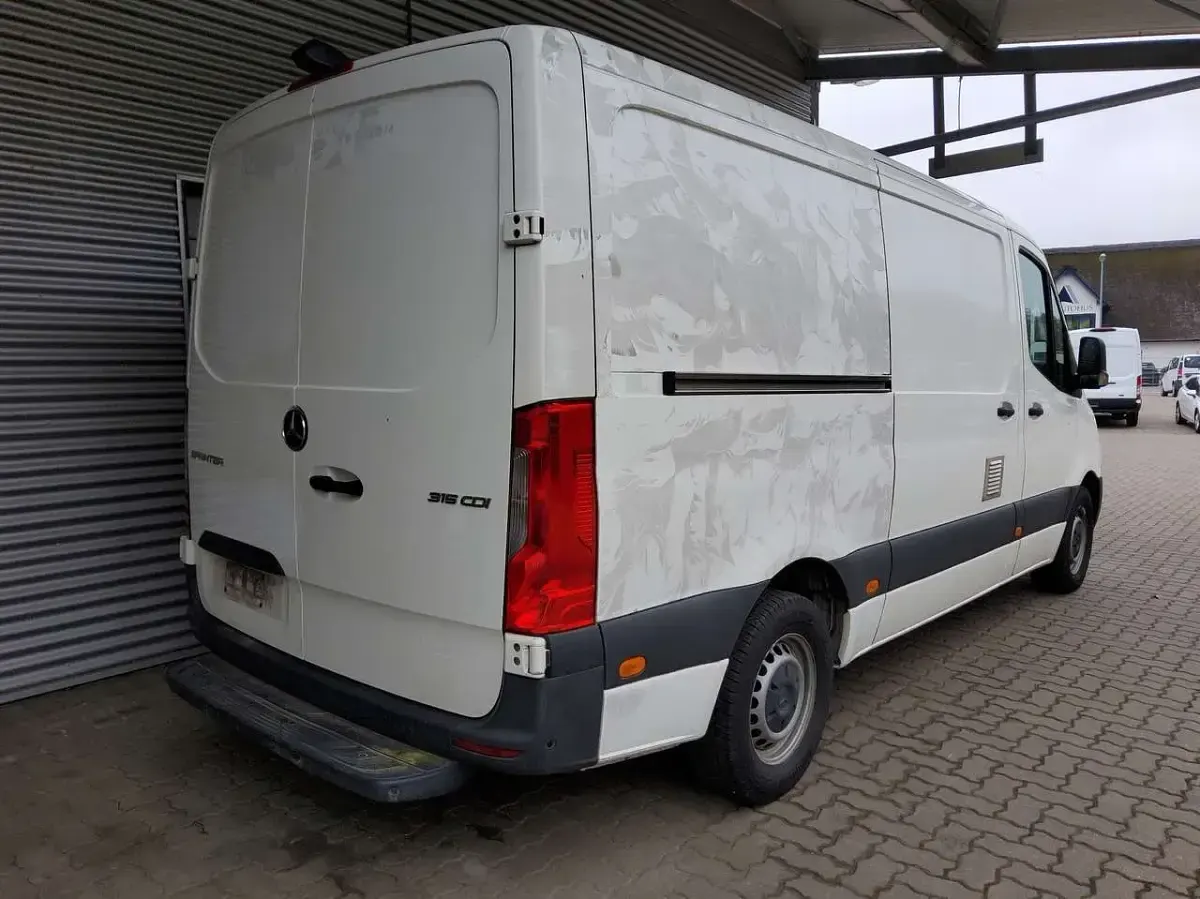 Gebraucht Mercedes Sprinter 150 PS (110 kW) 2020 Reinweiss Van
