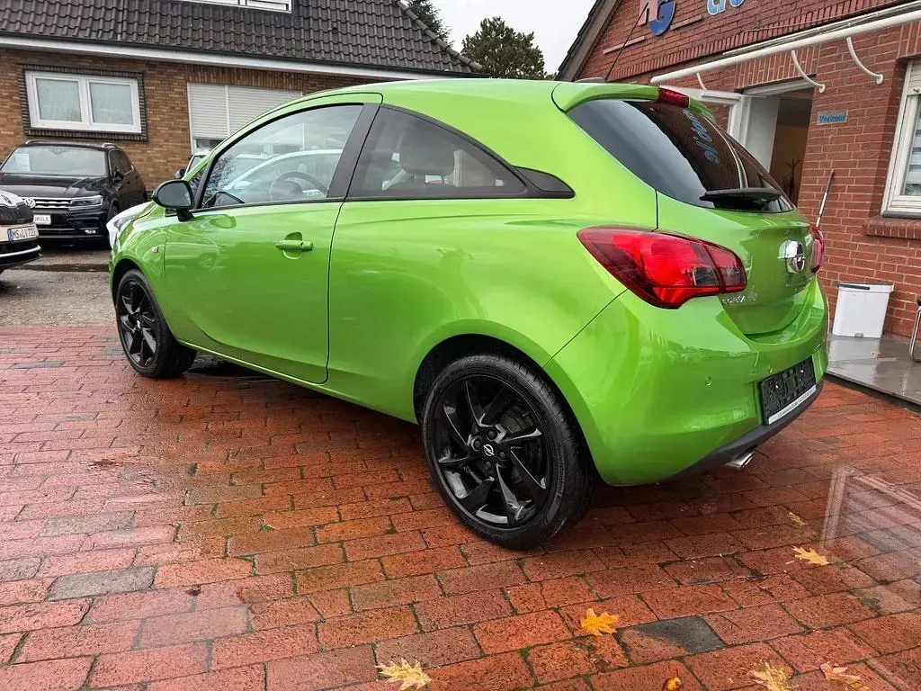 Gebraucht Opel Corsa Color Edition 116 PS (85 kW) 2017 Grün Kleinwagen