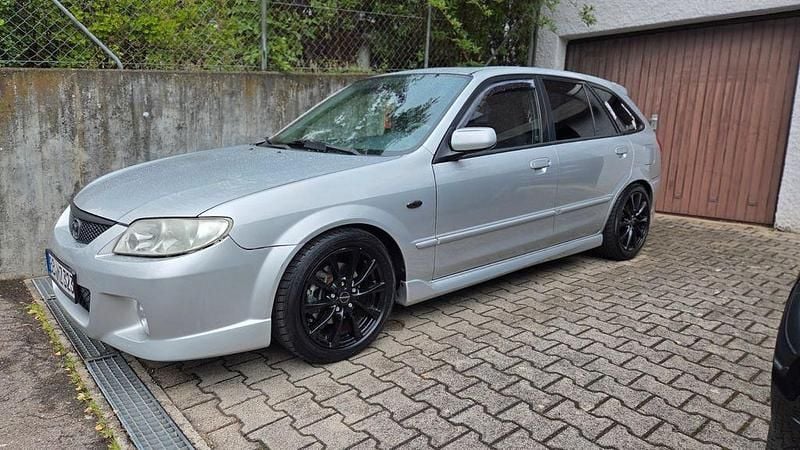 Gebraucht Mazda 323F Sportive 131 PS (96 kW) 2001 Silber Kombi