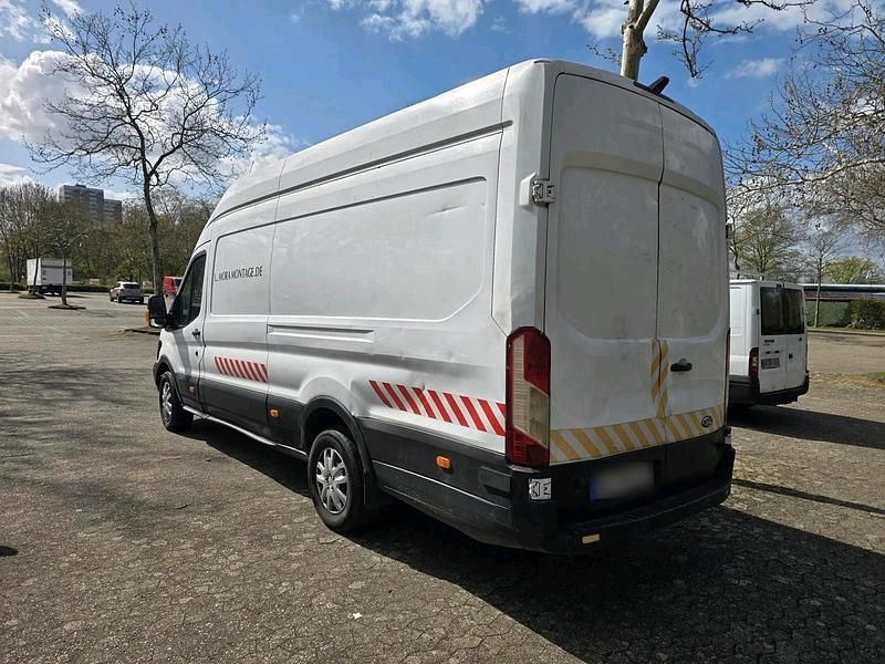 Second-hand Ford Transit 125 CP (91 kW) 2016 Alb Monovolum
