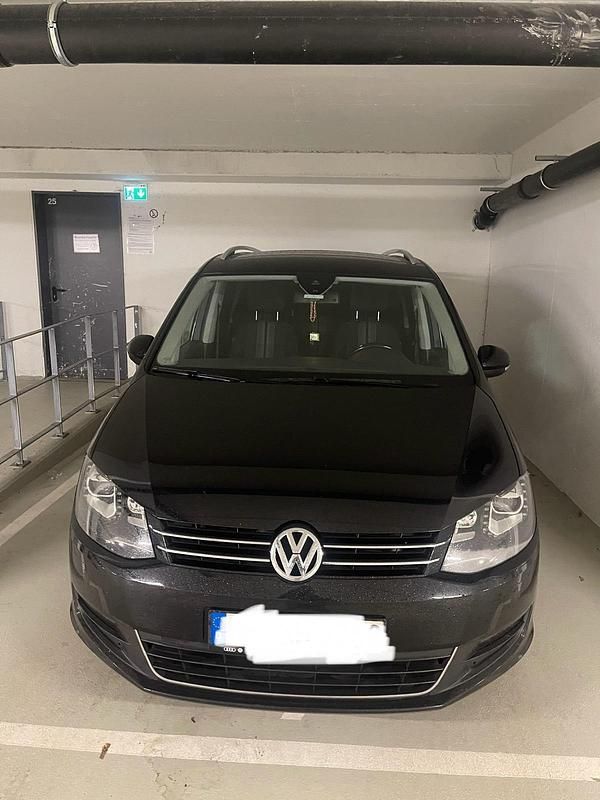 Schwarz Gebraucht 2012 VW Sharan Van / Kleinbus | 11.500 € (Guter Preis) - Bild 1/2