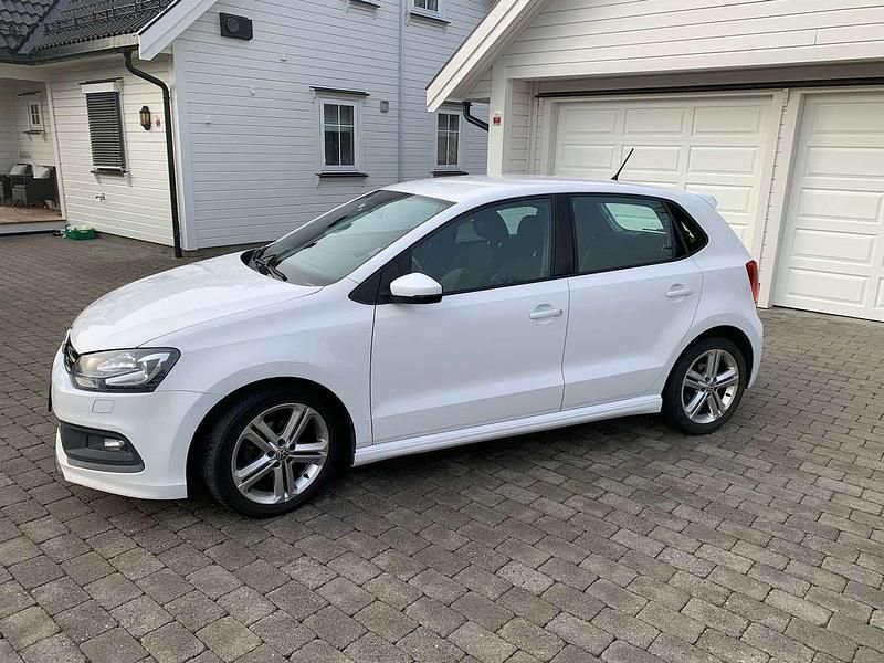 Weiß Gebraucht 2012 VW Polo Match Limousine | 4.599 € (Superpreis) - Bild 1/4