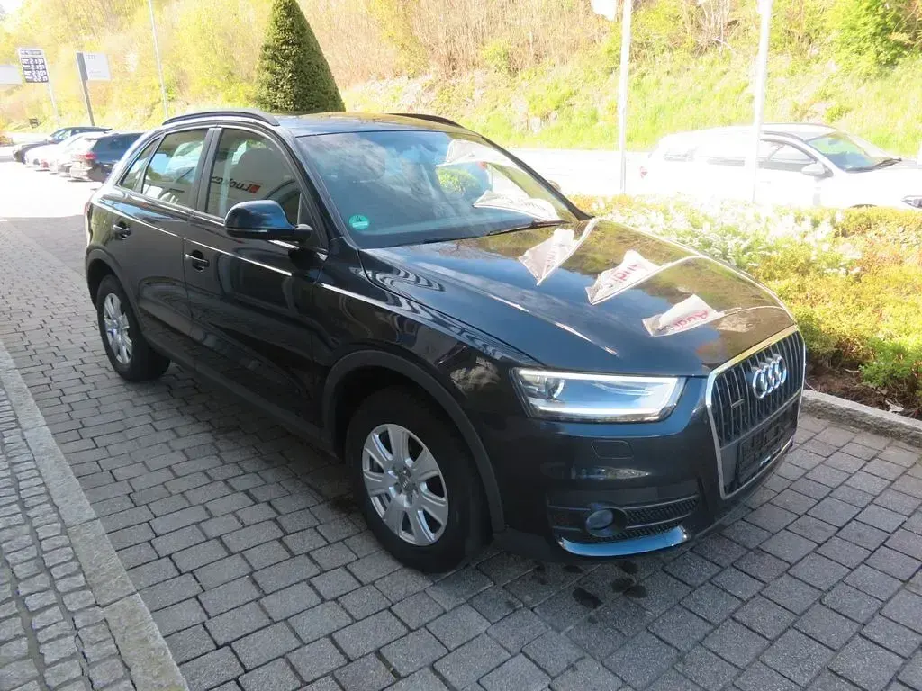 Gebraucht Audi Q3 Sport 140 PS (102 kW) 2014 Blau SUV