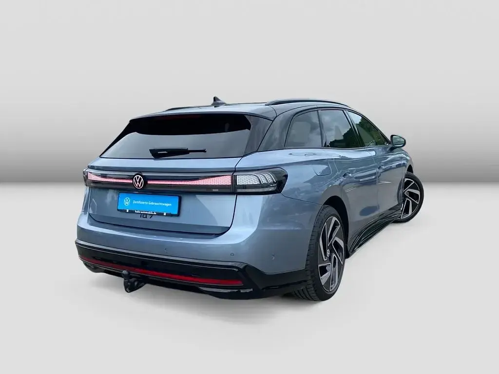 Second-hand VW ID.7 Pro 210 kW (286 CP) 2025 Albastru Break