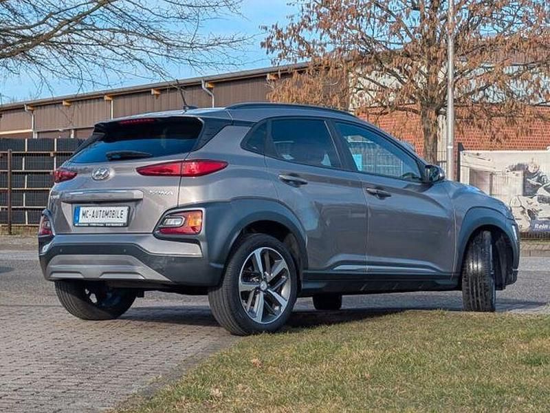 Gebraucht Hyundai Kona Style 120 PS (88 kW) 2018 Velvet dune SUV