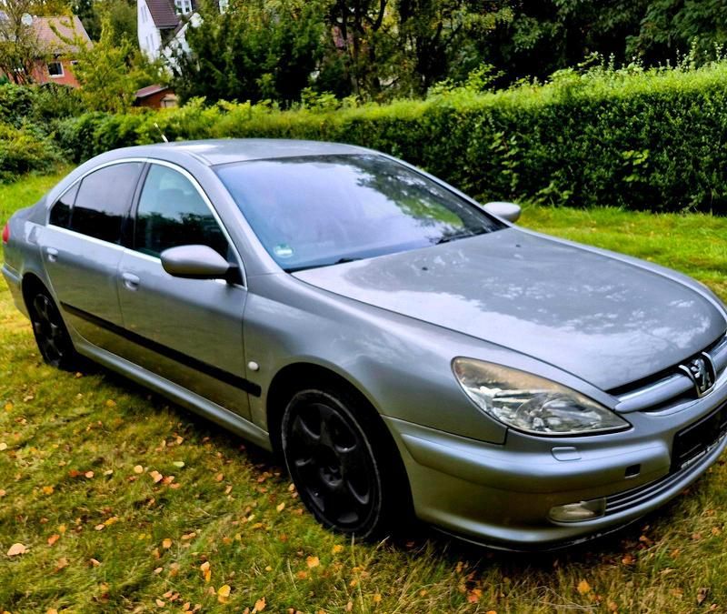 Grau Gebraucht 2003 Peugeot 607 Limousine | 1.350 € - Bild 1/4
