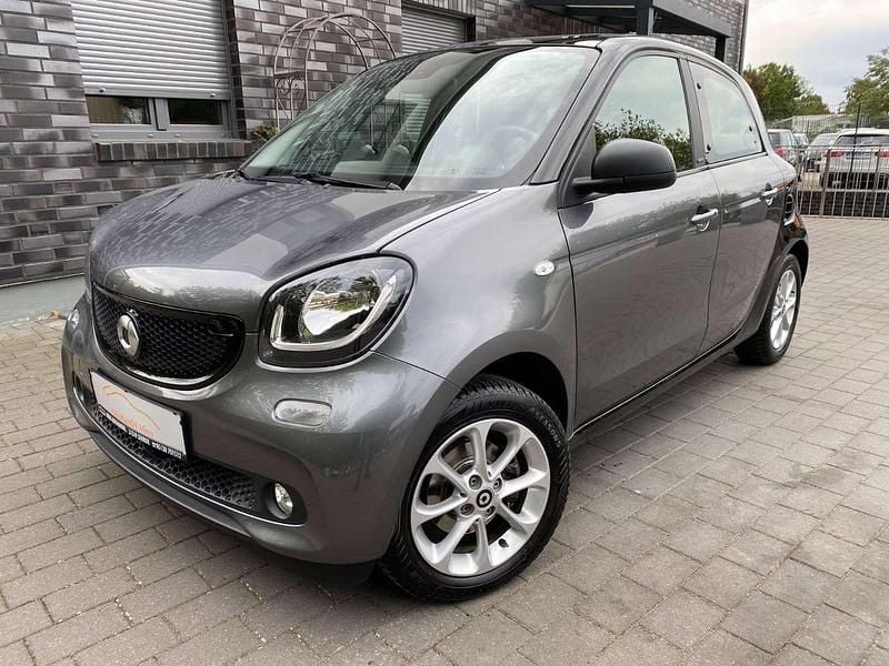 Grau Gebraucht 2019 Smart ForFour Basis Kleinwagen | 13.599 € (Etwas zu teuer) - Bild 1/4