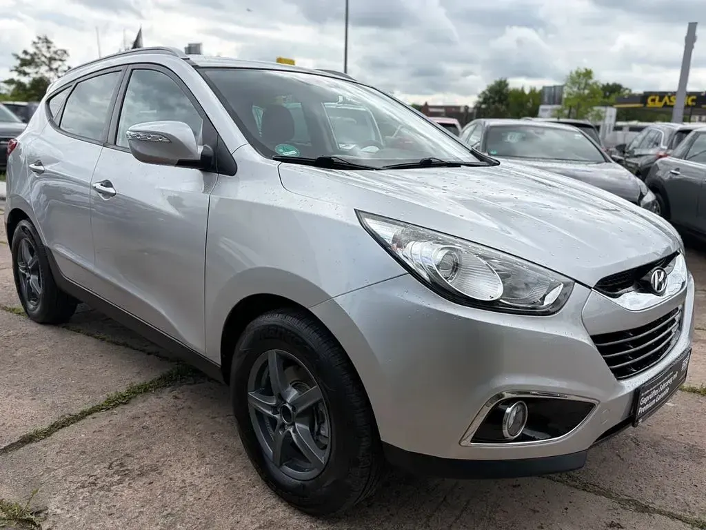Gebraucht Hyundai ix35 Style 135 PS (99 kW) 2011 Silber SUV