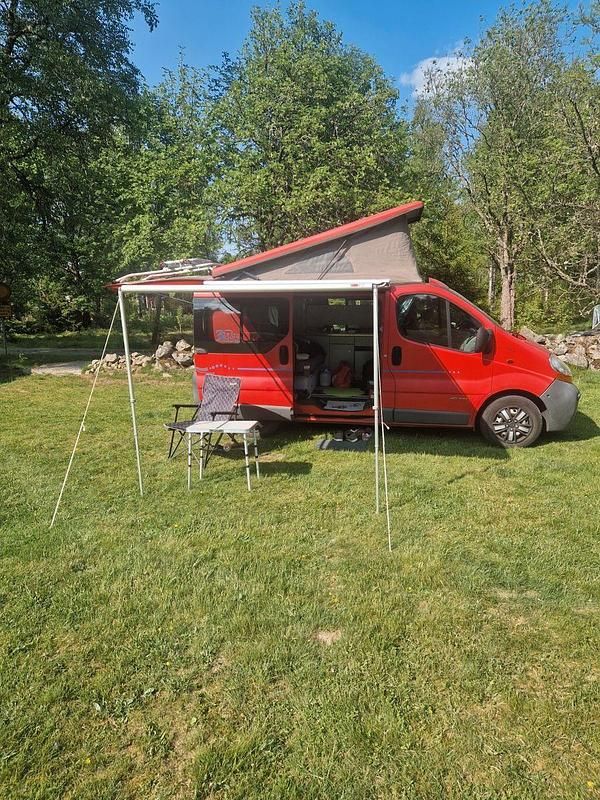 Brugt Renault Trafic 101 HK (74 kW) 2007 Rød MPV