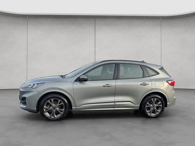Gebraucht Ford Kuga ST-Line 151 PS (111 kW) 2023 Silber SUV