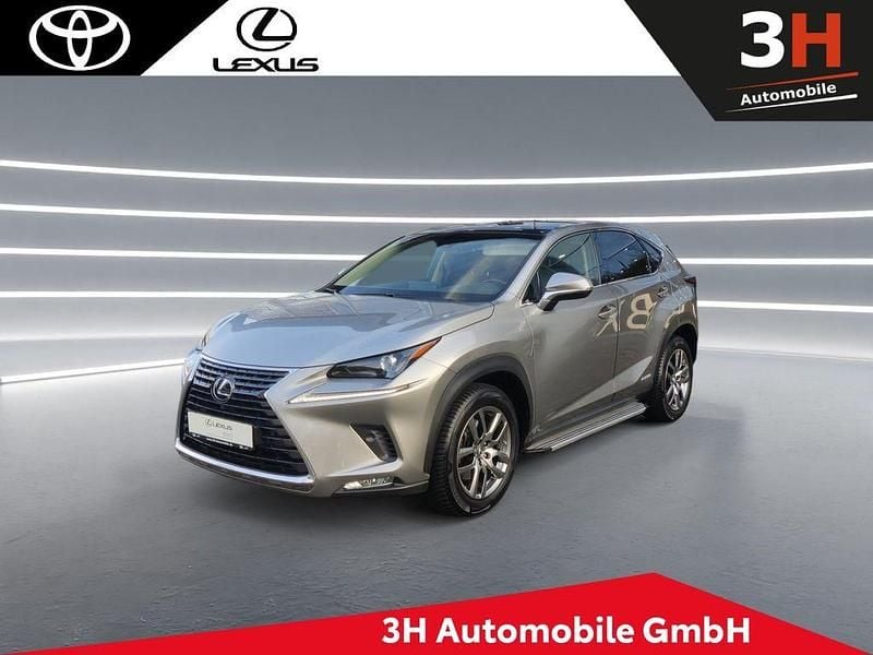 Silber Gebraucht 2019 Lexus NX300h E-FOUR Executive Line SUV | 32.480 € - Bild 1/4