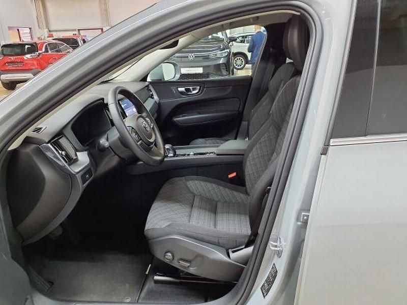 Gebraucht Volvo XC60 Core 197 PS (144 kW) 2023 Vapour grey SUV