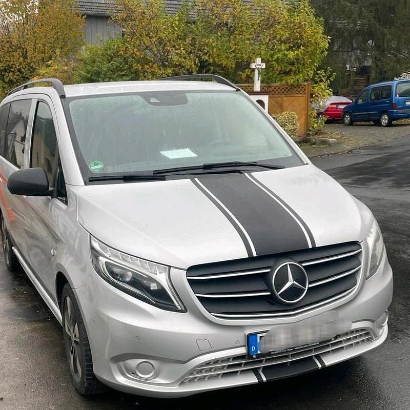 Silber Gebraucht 2025 Mercedes Vito Van / Kleinbus | 45.000 € - Bild 1/4
