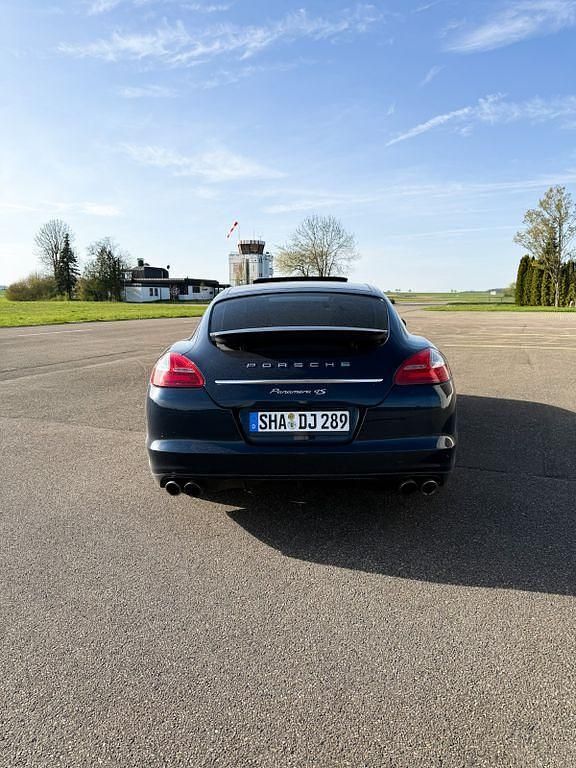 Gebraucht Porsche Panamera 4S 400 PS (294 kW) 2011 Blau Limousine
