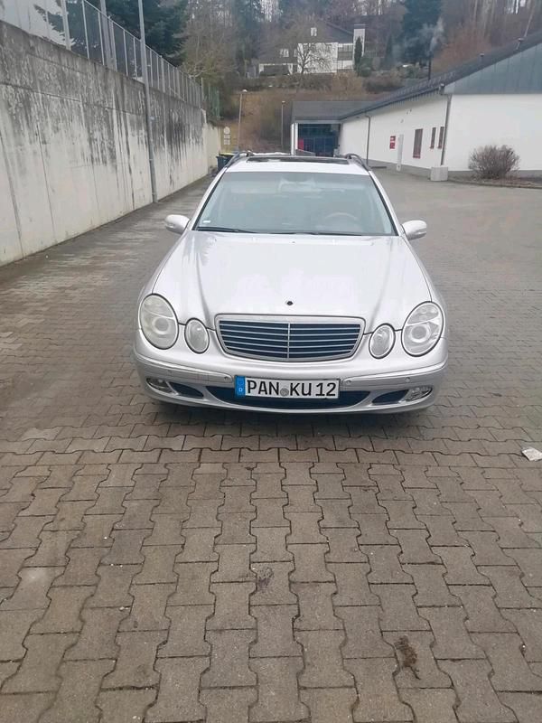 Gebraucht Mercedes E240 2003 Silber Kombi