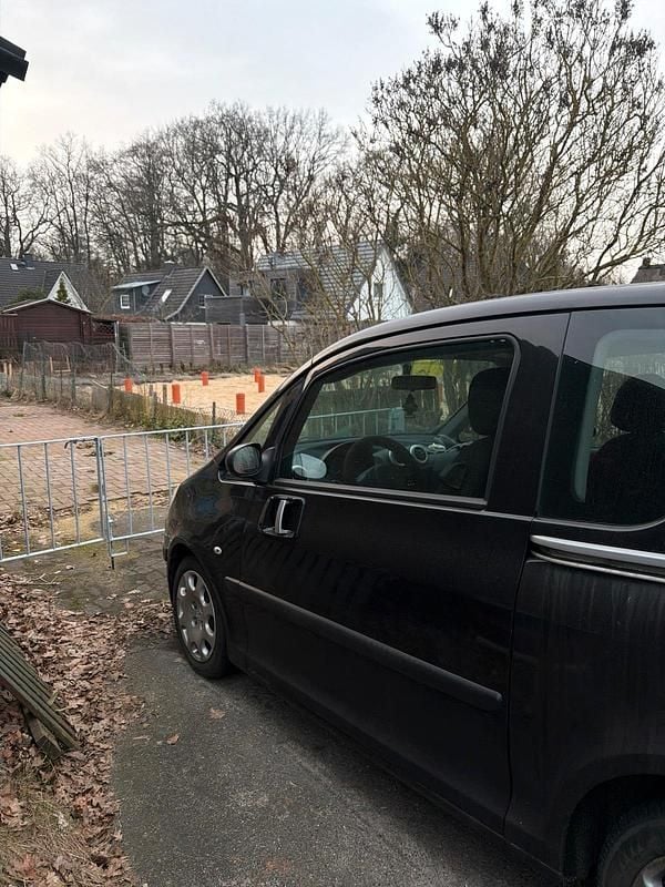 Gebraucht Peugeot 1007 75 PS (55 kW) 2009 Schwarz Van / Kleinbus