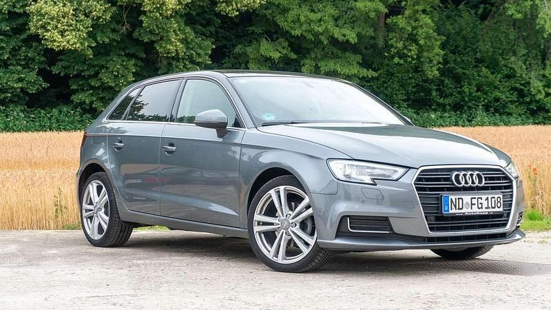 Monsungrau metallic Gebraucht 2019 Audi A3 Design Kleinwagen | 14.500 € (Fairer Preis) - Bild 1/4