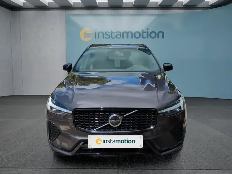 Gebraucht Volvo XC60 Plus 250 PS (183 kW) 2025 Grau SUV