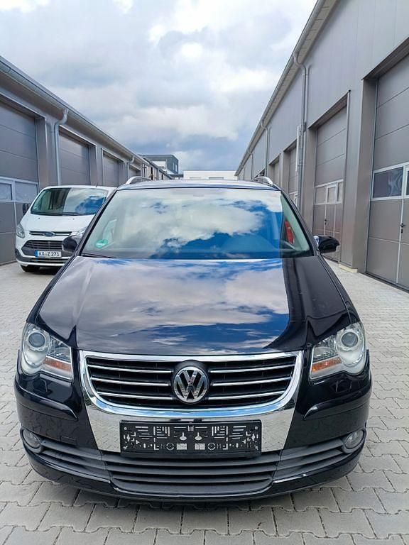 Schwarz Gebraucht 2008 VW Touran Highline Van / Kleinbus | 3.300 € (Fairer Preis) - Bild 1/4