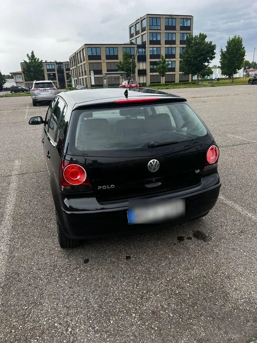 Gebraucht VW Polo Basis 75 PS (55 kW) 2005 Schwarz Kleinwagen