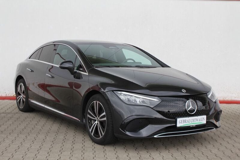 831u grafitgrau metallic Gebraucht 2024 Mercedes EQE350 Limousine | 44.685 € (Superpreis) - Bild 1/4
