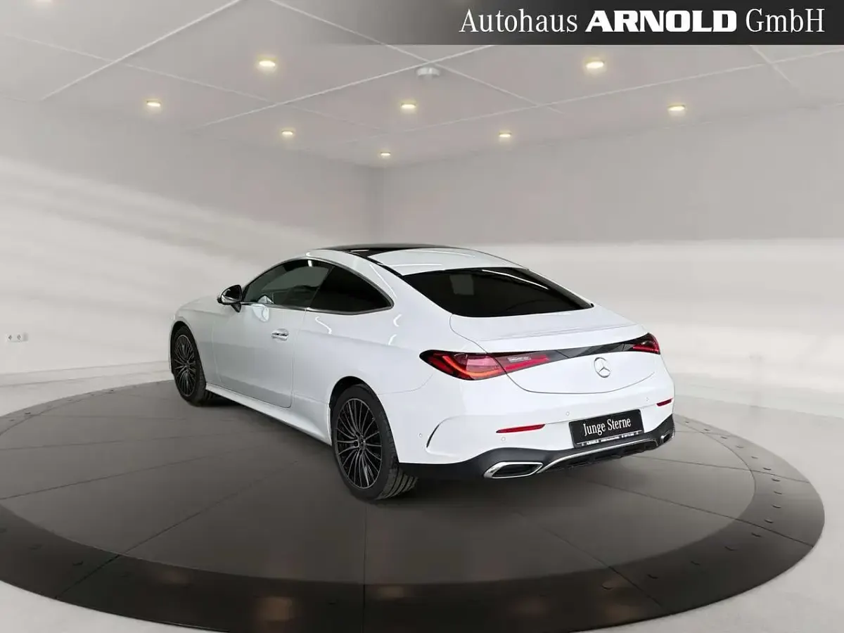 Gebraucht Mercedes CLE450 AMG line 381 PS (280 kW) 2024 Weiß Coupé